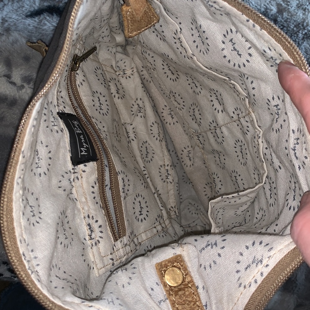 Myra Shoulder / Crossbody Bag - Picture 9 of 12